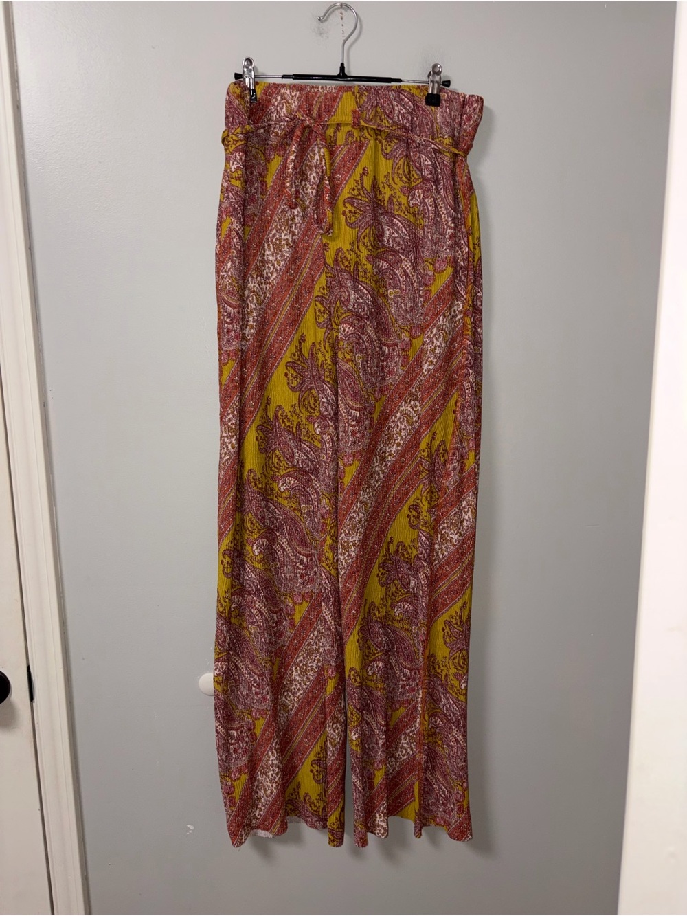 Urban Outfitters Yellow Red Orange Paisley Wide Leg Ribbed Boho Hippie Pants L
